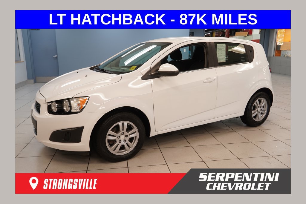 Used 2016 Chevrolet Sonic LT FWD image 1