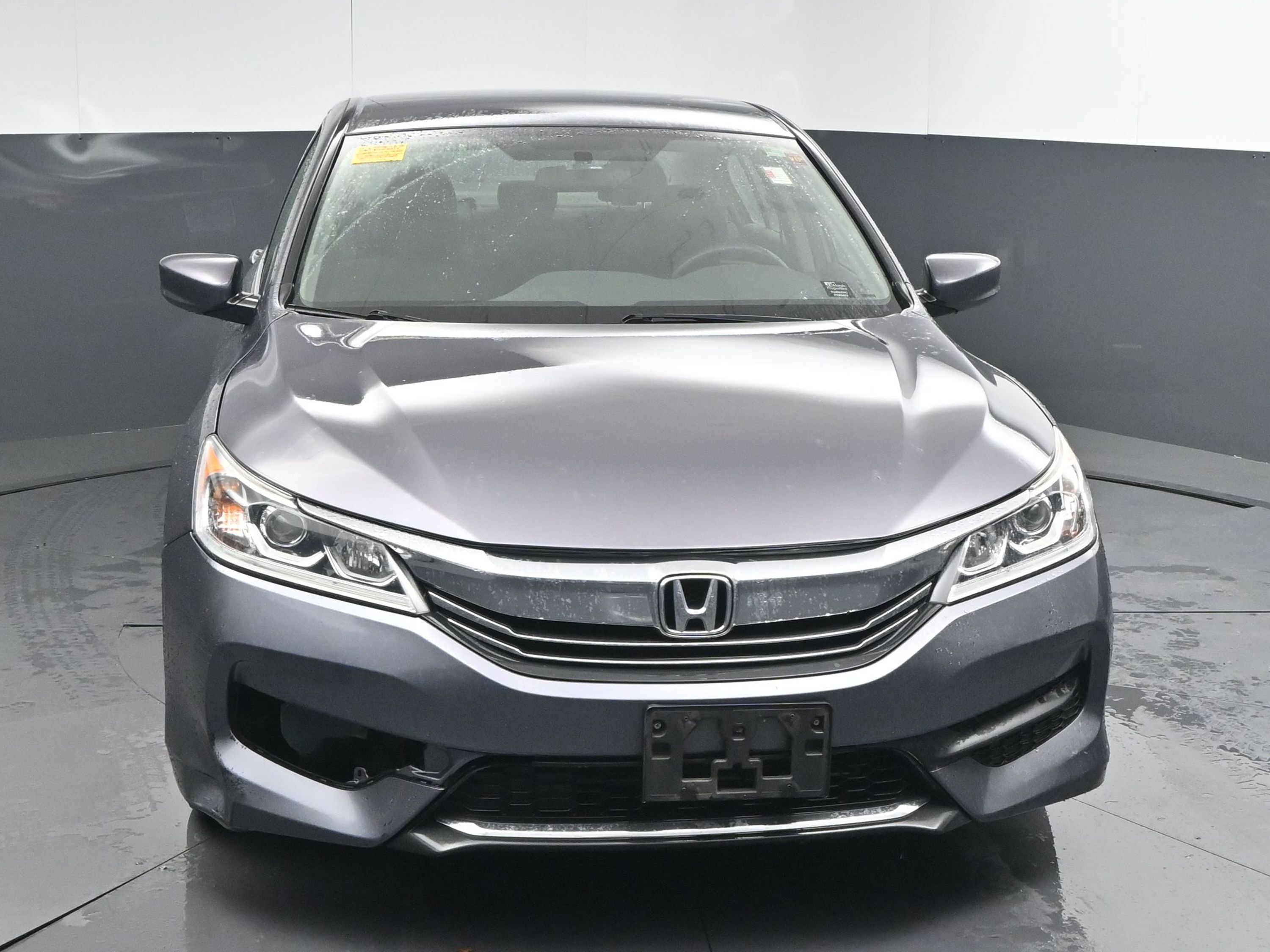 Used 2017 Honda Accord LX image 2