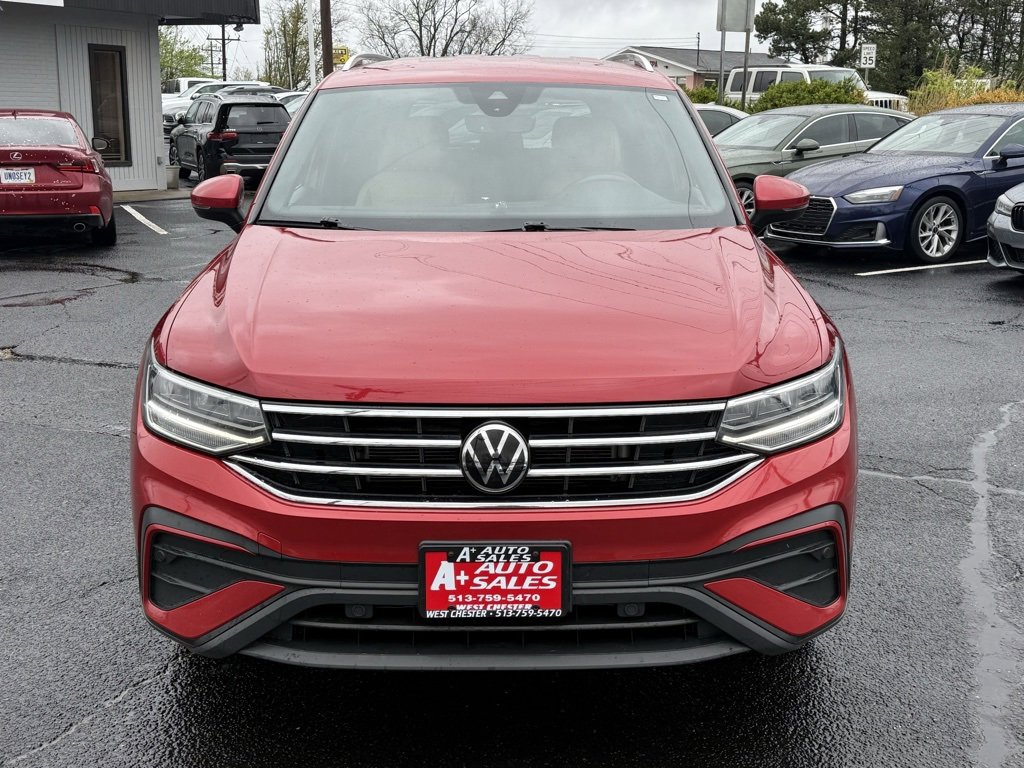 Used 2022 Volkswagen Tiguan SE image 2
