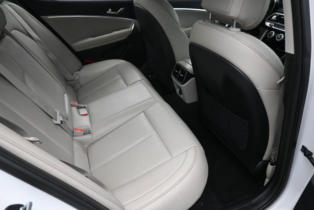 Used 2020 Genesis G70 2.0T AWD/4WD image 32