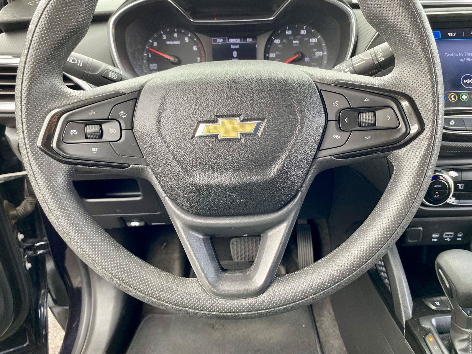 Used 2021 Chevrolet TrailBlazer LT w/ Convenience Package FWD image 10