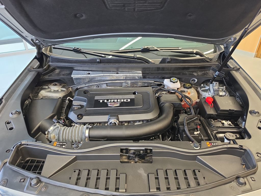 Used 2025 Cadillac XT4 Premium Luxury FWD image 28