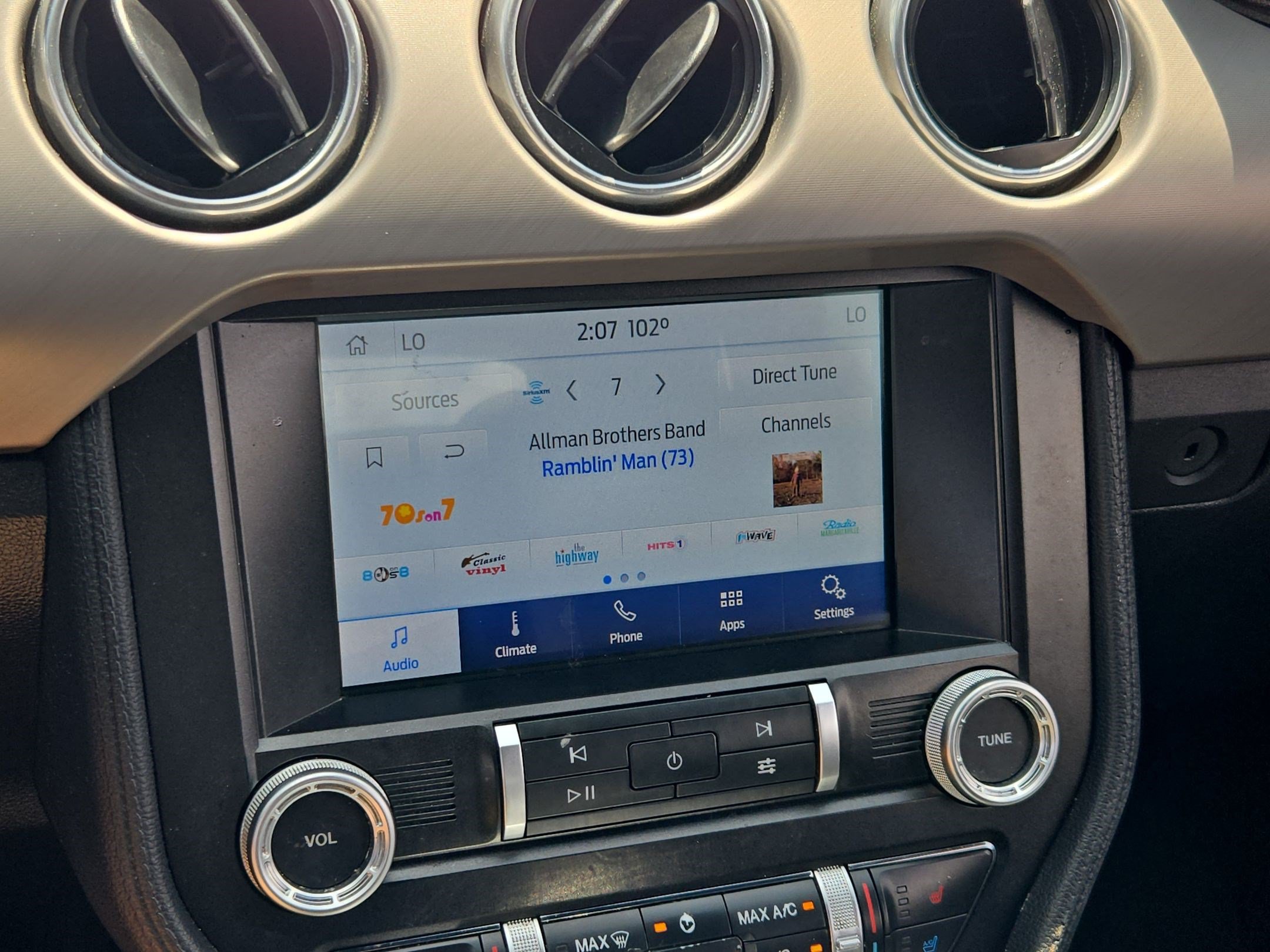 Used 2020 Ford Mustang Premium RWD image 22