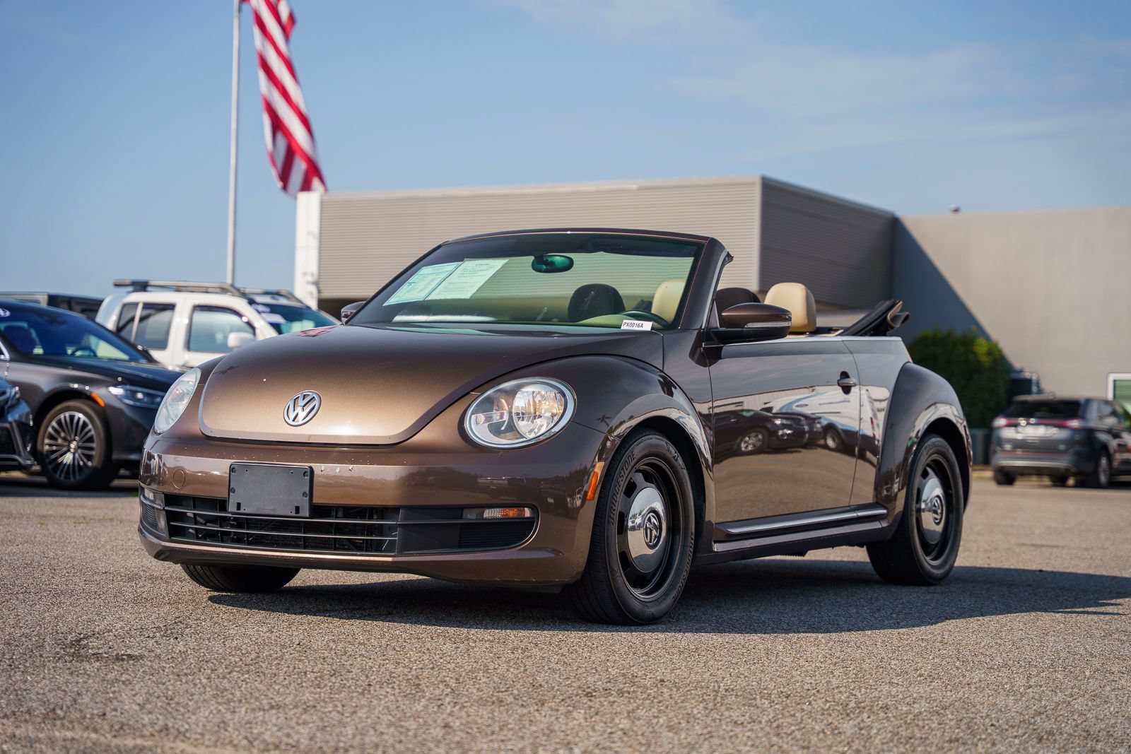 Used 2014 Volkswagen Beetle 1.8T FWD image 7