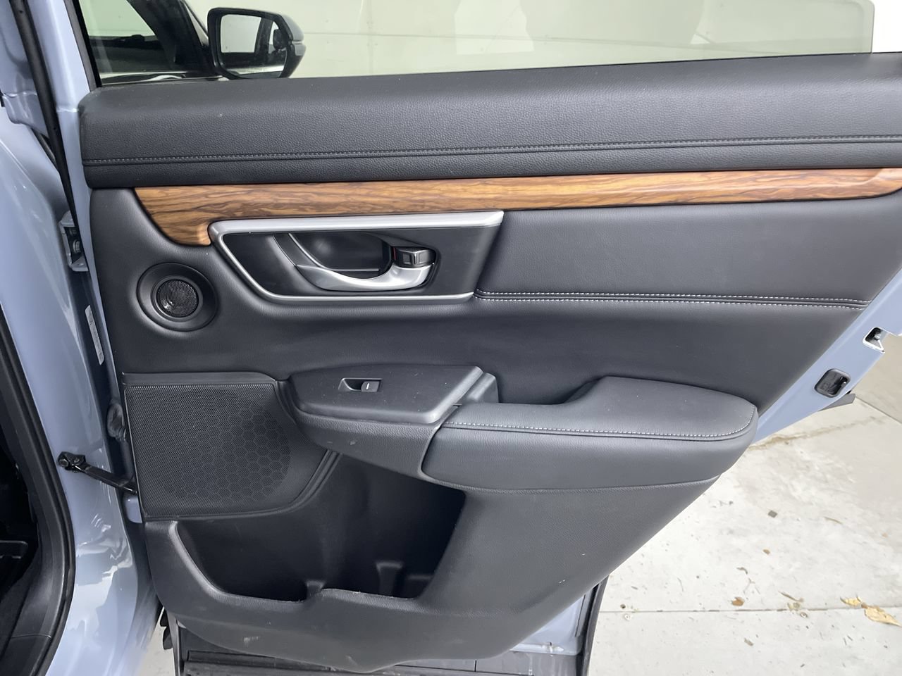 Used 2021 Honda CR-V EX-L image 23
