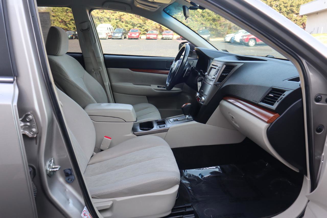 Used 2014 Subaru Outback 2.5i Premium image 35