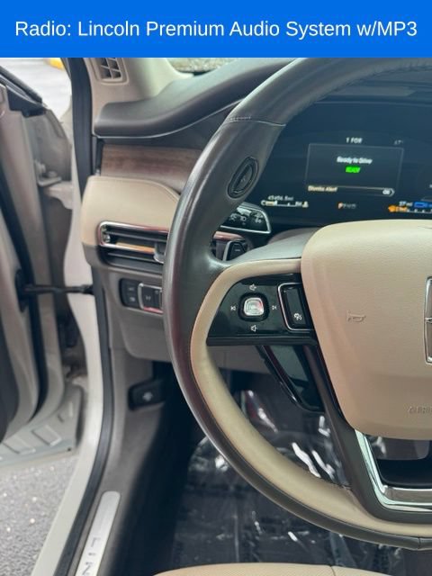 Certified 2022 Lincoln Corsair Grand Touring AWD/4WD image 17