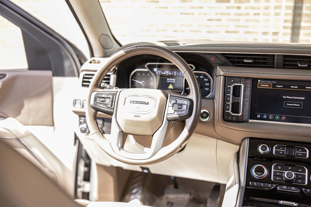 Used 2021 GMC Yukon Denali AWD/4WD image 38