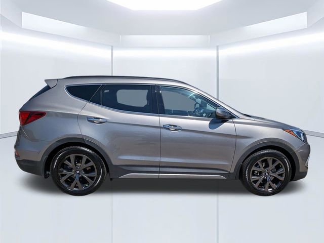 Used 2018 Hyundai Santa Fe Sport image 3