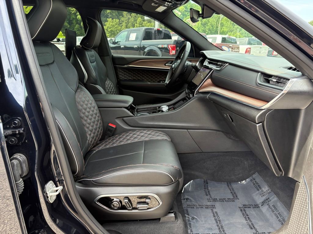 Used 2024 Jeep Grand Cherokee L Summit w/ Rear Seat Video Group I image 30