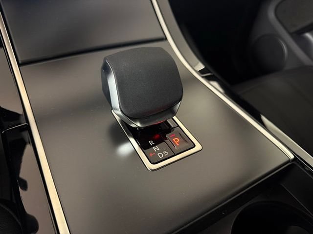 Certified 2026 Land Rover Range Rover Evoque S AWD/4WD image 19
