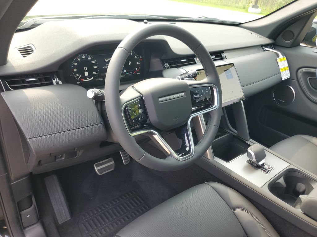 New 2026 Land Rover Discovery Sport Landmark AWD/4WD image 15