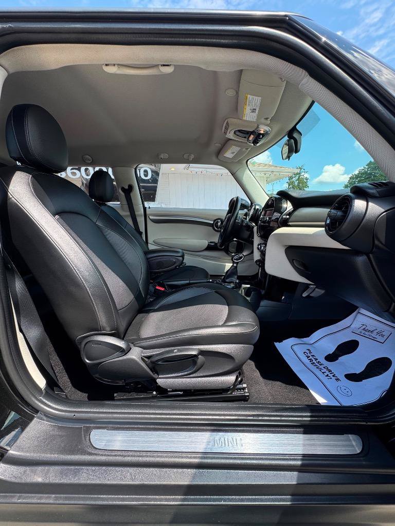 Used 2014 MINI Cooper 2-Door Hardtop FWD image 24