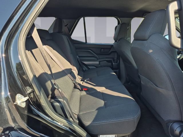 Used 2025 Toyota 4Runner SR5 AWD/4WD image 18