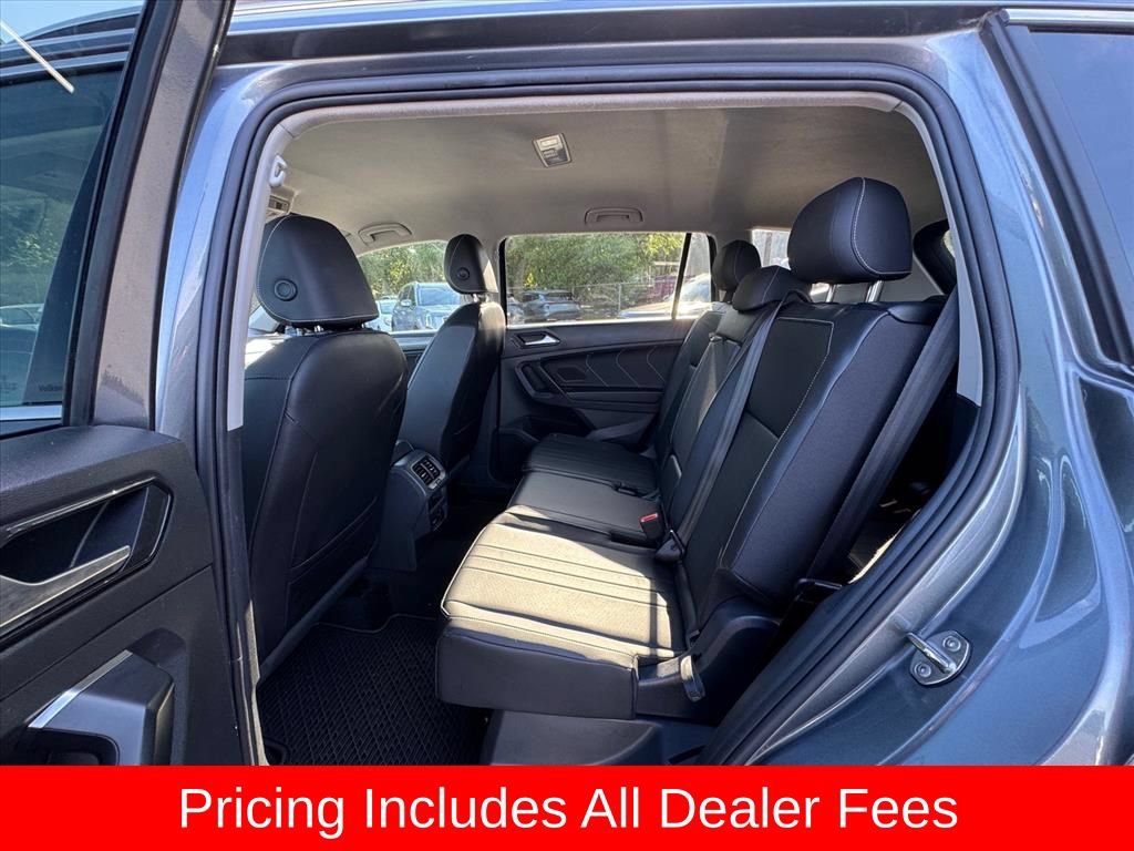 Used 2023 Volkswagen Tiguan SE FWD image 11