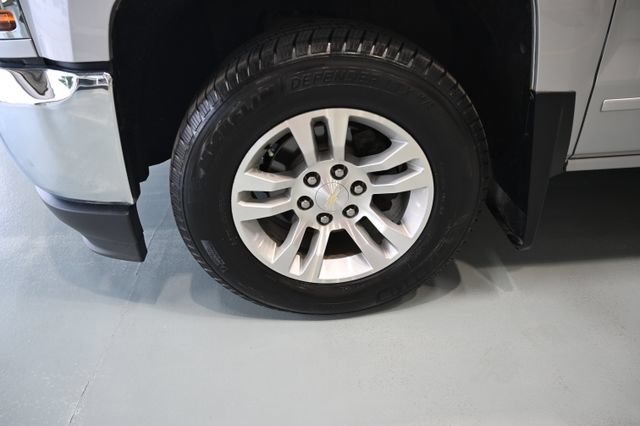 Used 2017 Chevrolet Silverado 1500 LT w/ All Star Edition AWD/4WD image 29