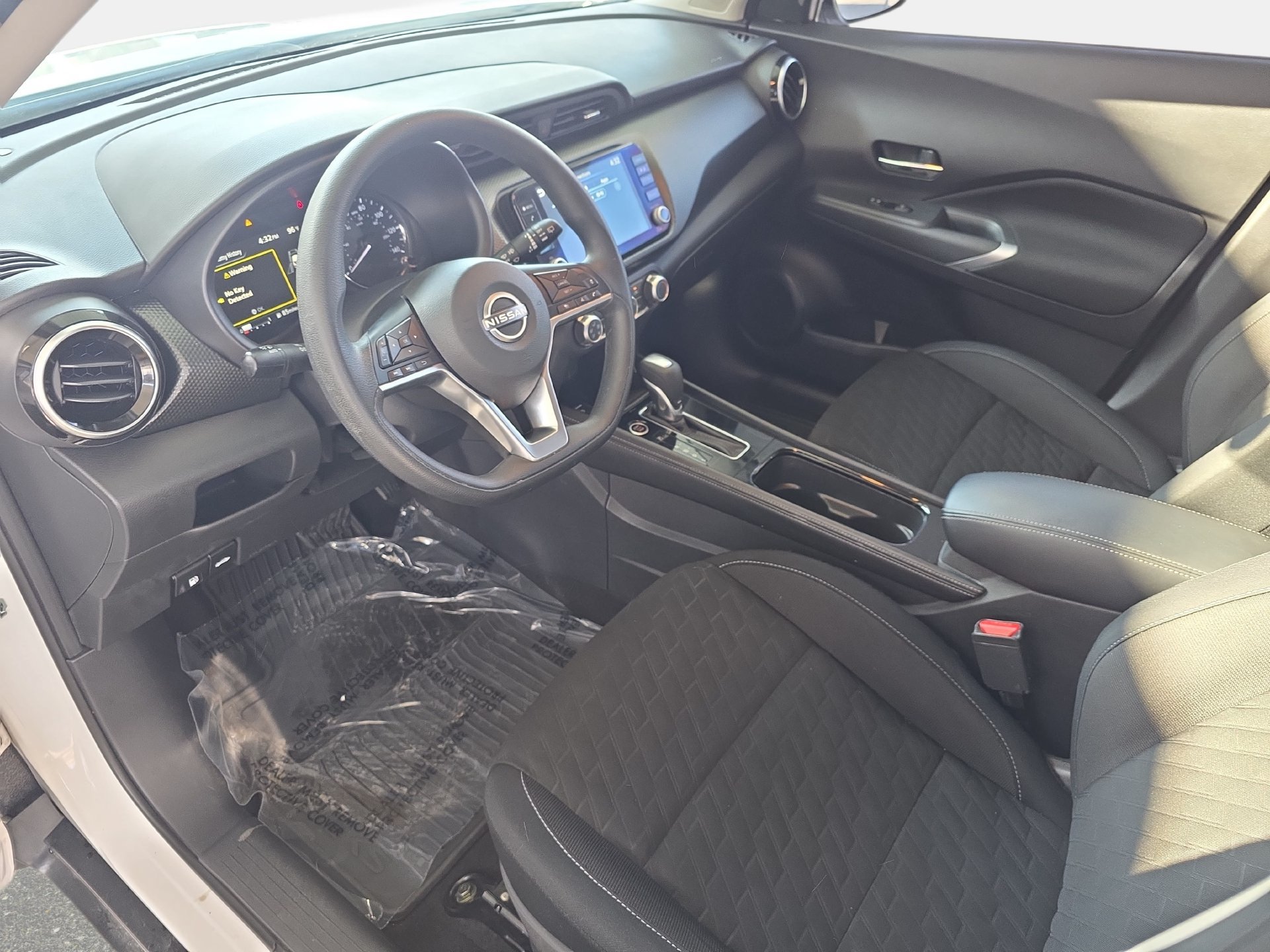 Used 2023 Nissan Kicks SV FWD image 15