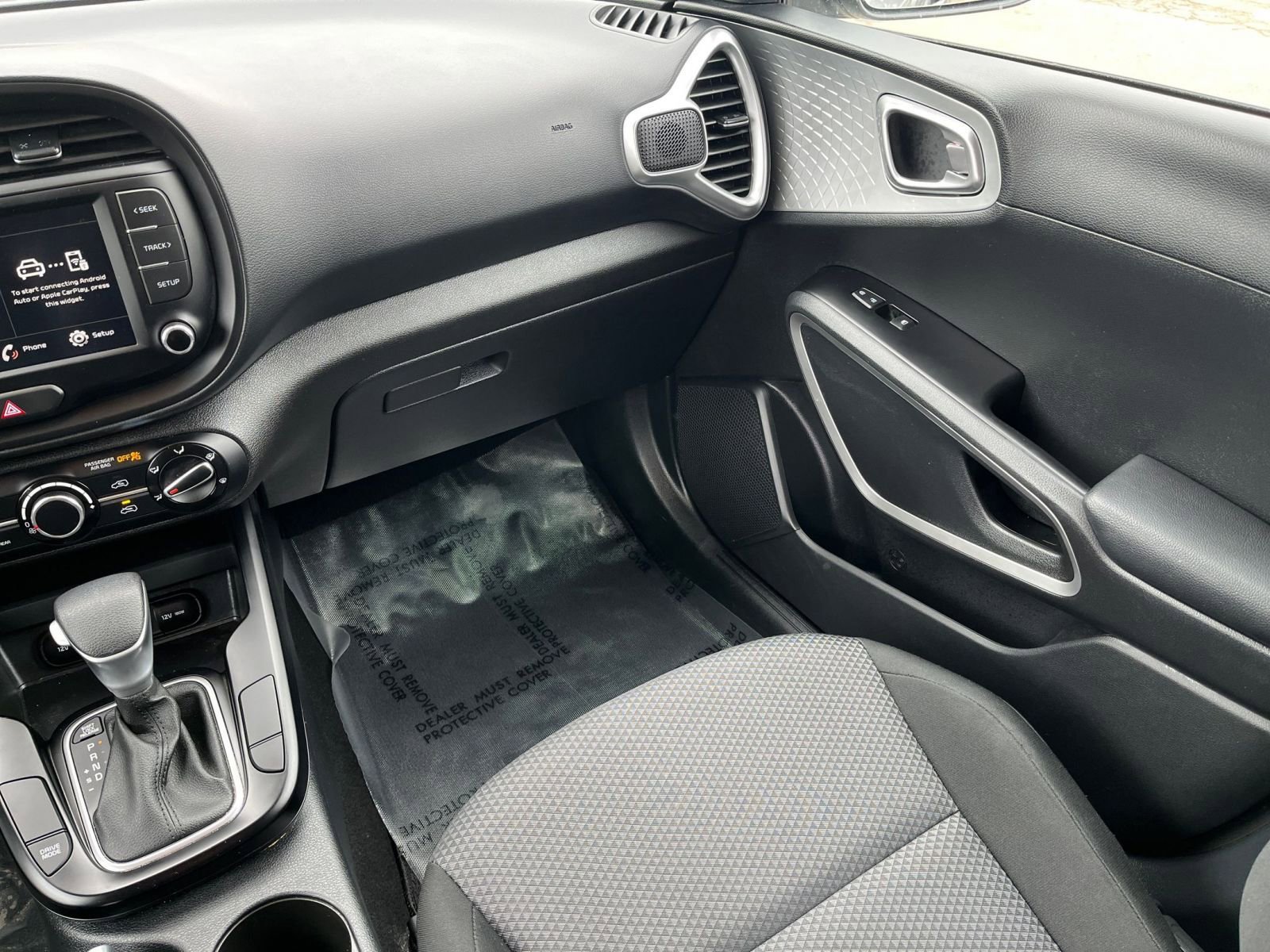 Used 2025 Kia Soul LX w/ LX Technology Package image 31