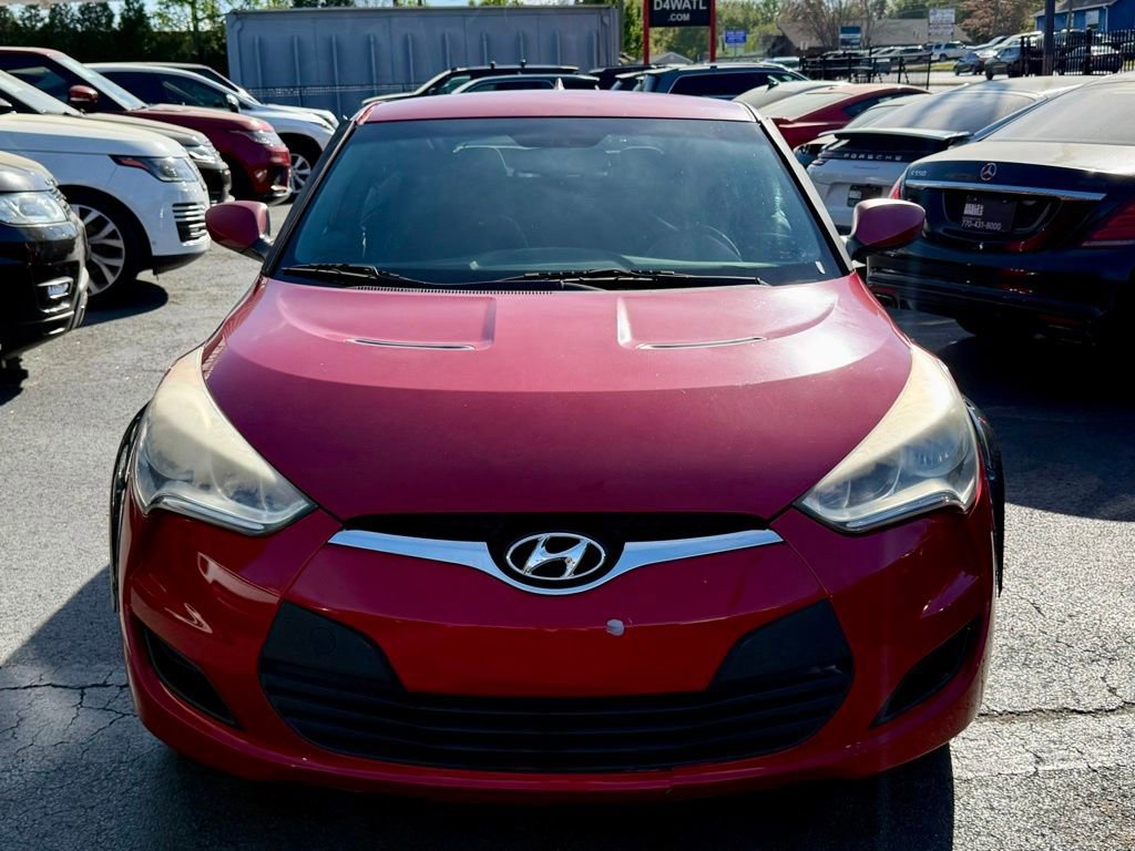 Used 2013 Hyundai Veloster FWD image 2