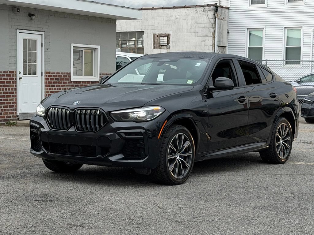 Used 2022 BMW X6 xDrive40i AWD/4WD image 3