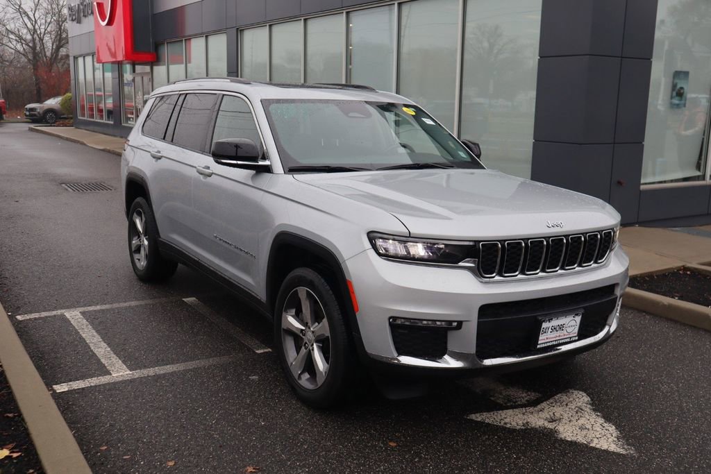 Used 2022 Jeep Grand Cherokee L Limited image 3