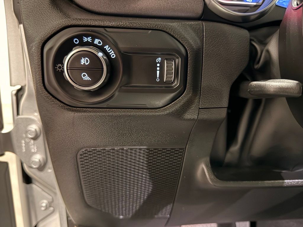 Used 2023 Jeep Gladiator Mojave w/ LED Lighting Group AWD/4WD image 14