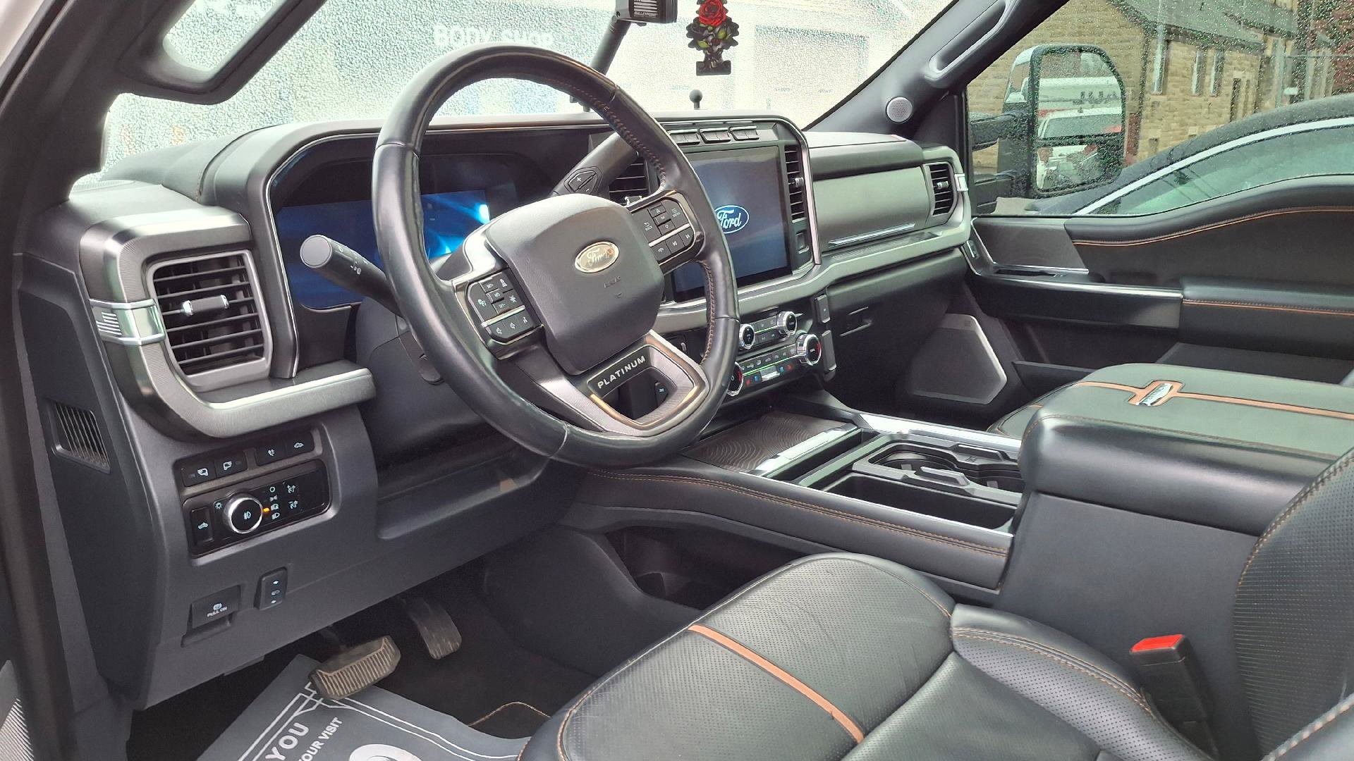 Used 2024 Ford F250 Platinum w/ Tremor Off-Road Package AWD/4WD image 7