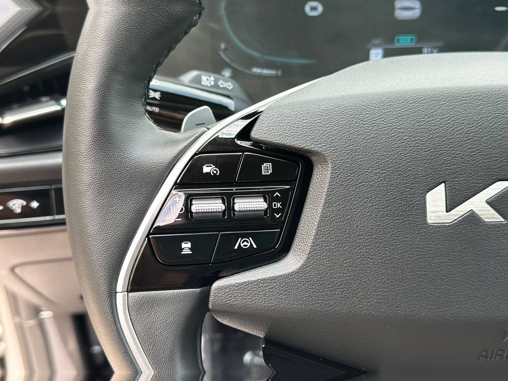 Certified 2023 Kia Niro EX w/ EX Cold Weather Package FWD image 21