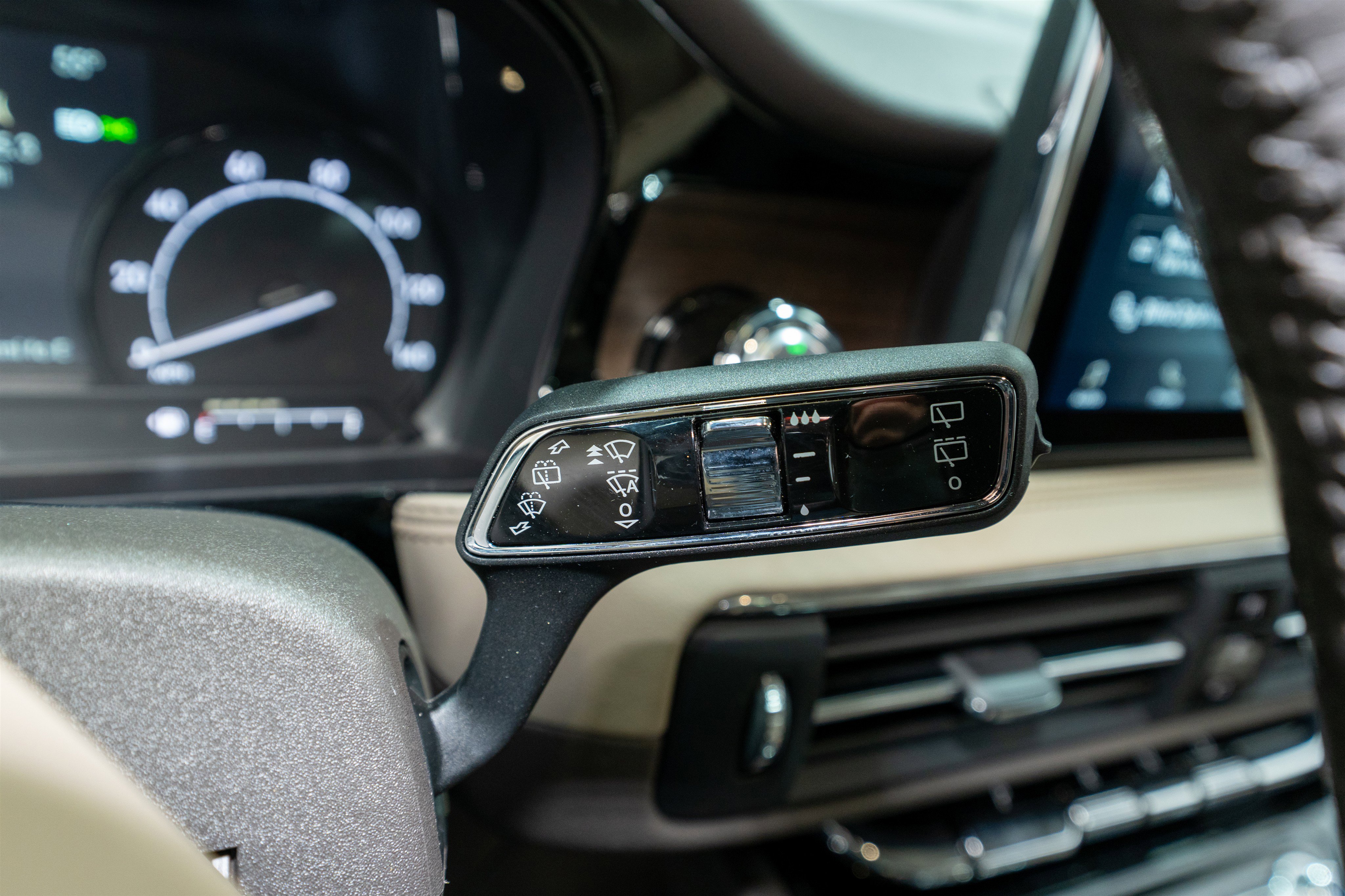 Used 2020 Lincoln Corsair Reserve w/ Elements Package image 31