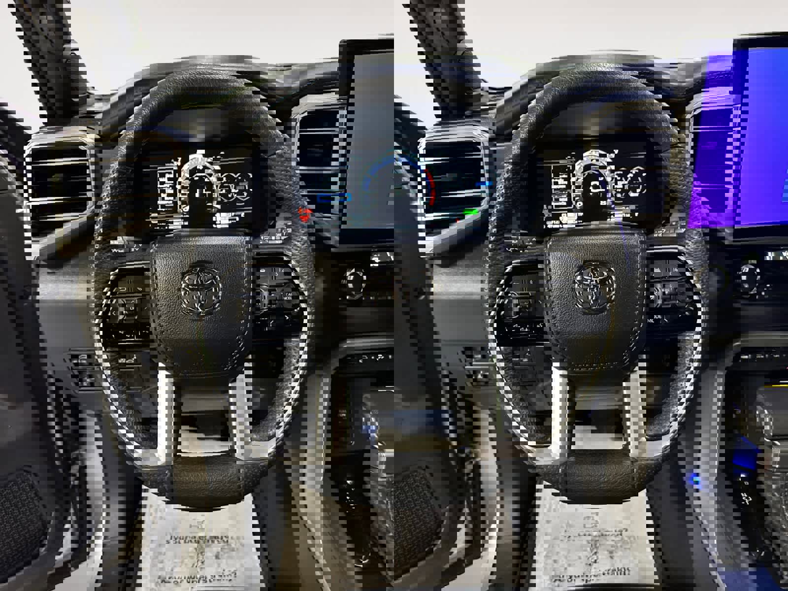 Used 2023 Toyota Sequoia Platinum image 16