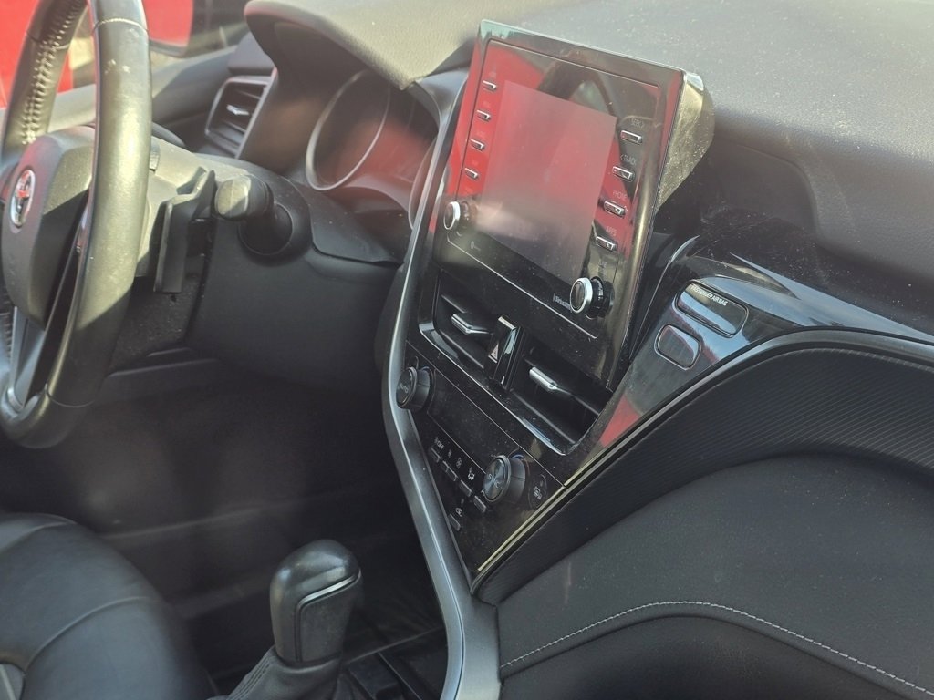 Used 2024 Toyota Camry SE image 15