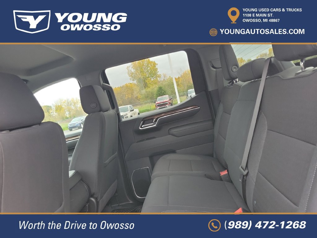 Used 2025 Chevrolet Silverado 1500 LT AWD/4WD image 31