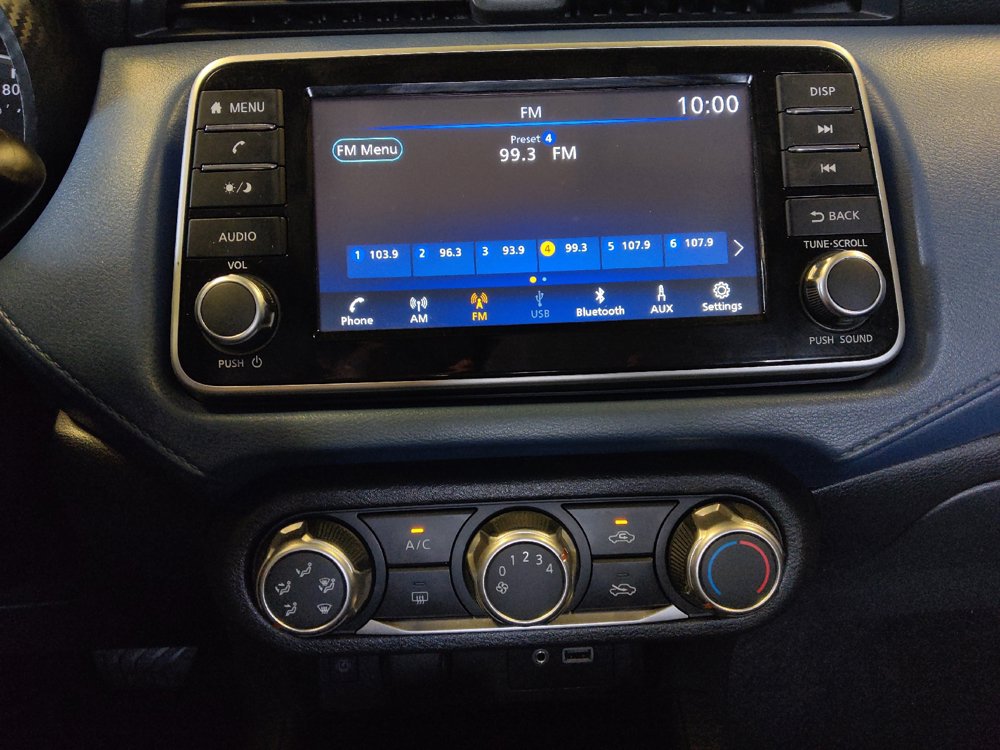 Used 2025 Nissan Versa SV FWD image 25