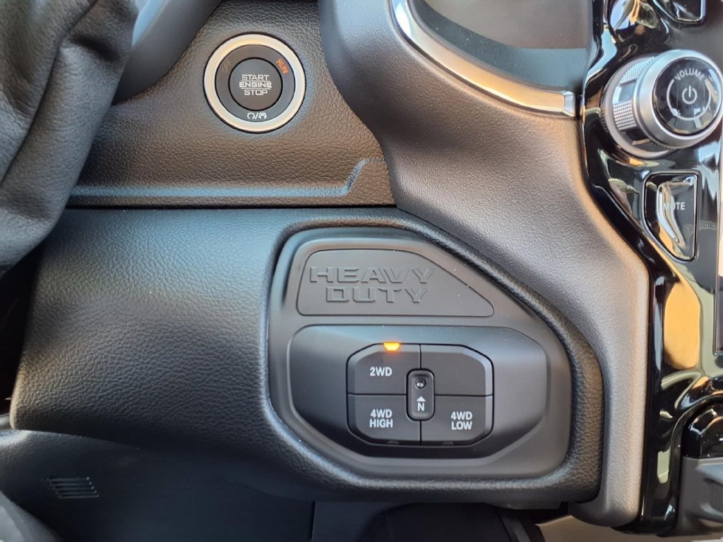 New 2027 RAM 3500 Laramie AWD/4WD image 8