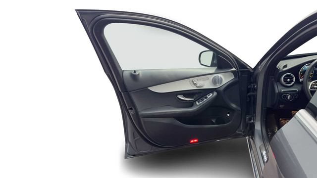Used 2021 Mercedes-Benz C 300 Sedan image 10