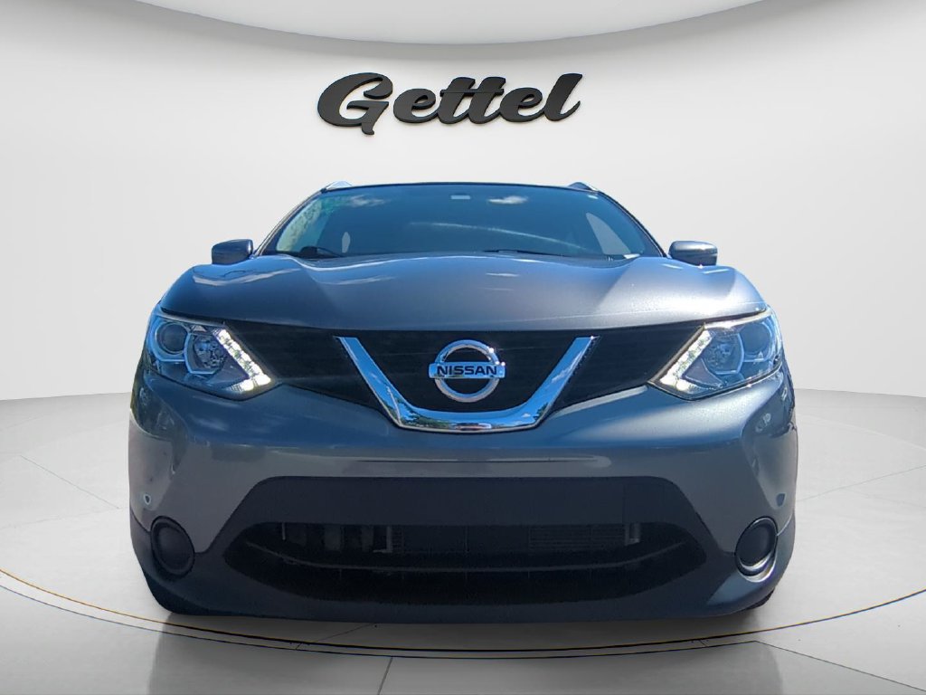 Used 2018 Nissan Rogue Sport SV FWD image 2