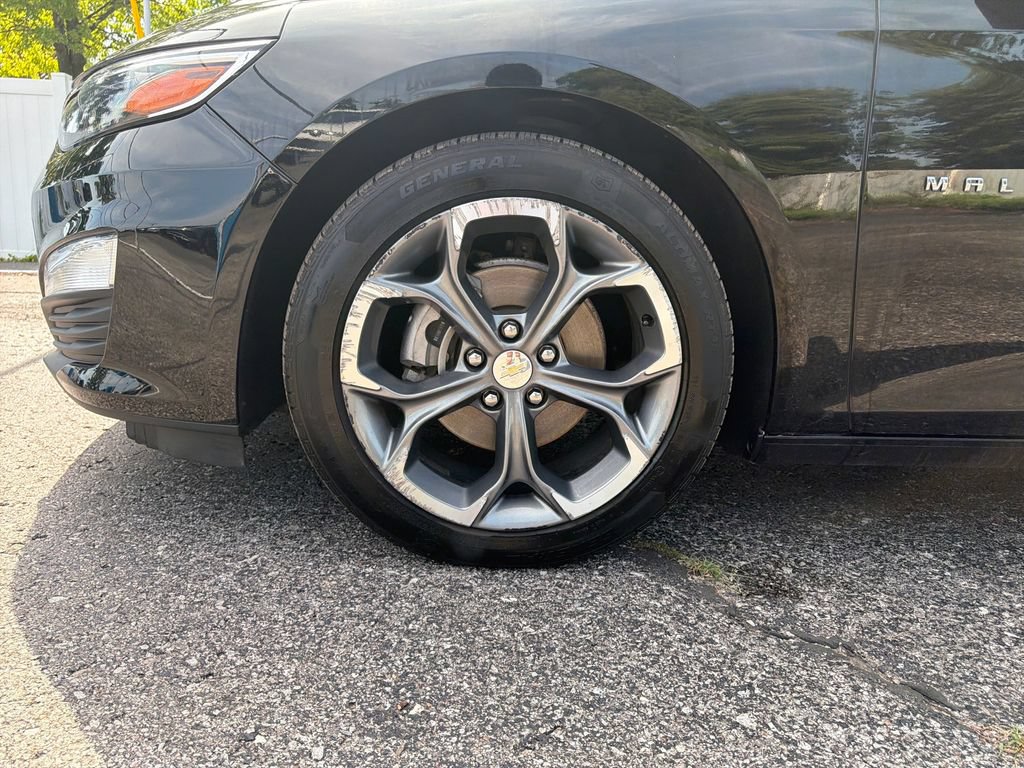 Used 2021 Chevrolet Malibu LT FWD image 28