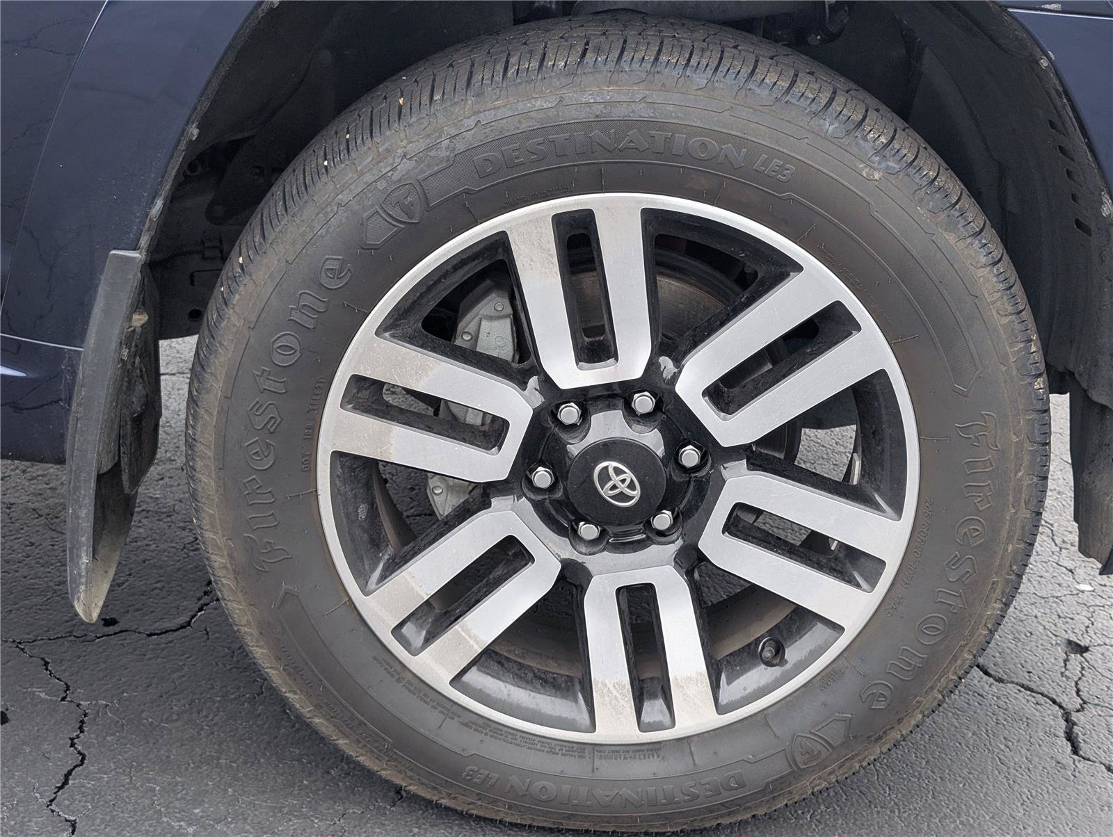 Used 2023 Toyota 4Runner Limited AWD/4WD image 40