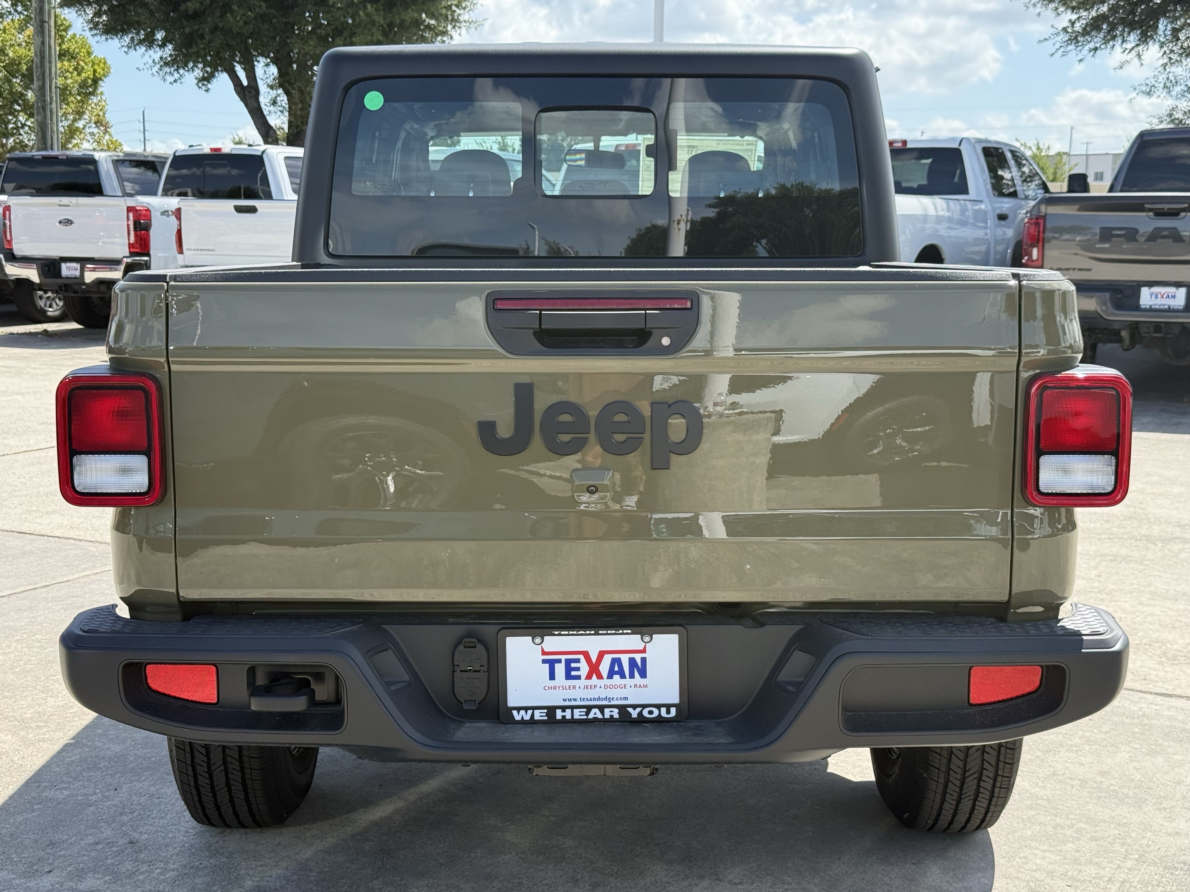 New 2026 Jeep Gladiator Sport AWD/4WD image 6