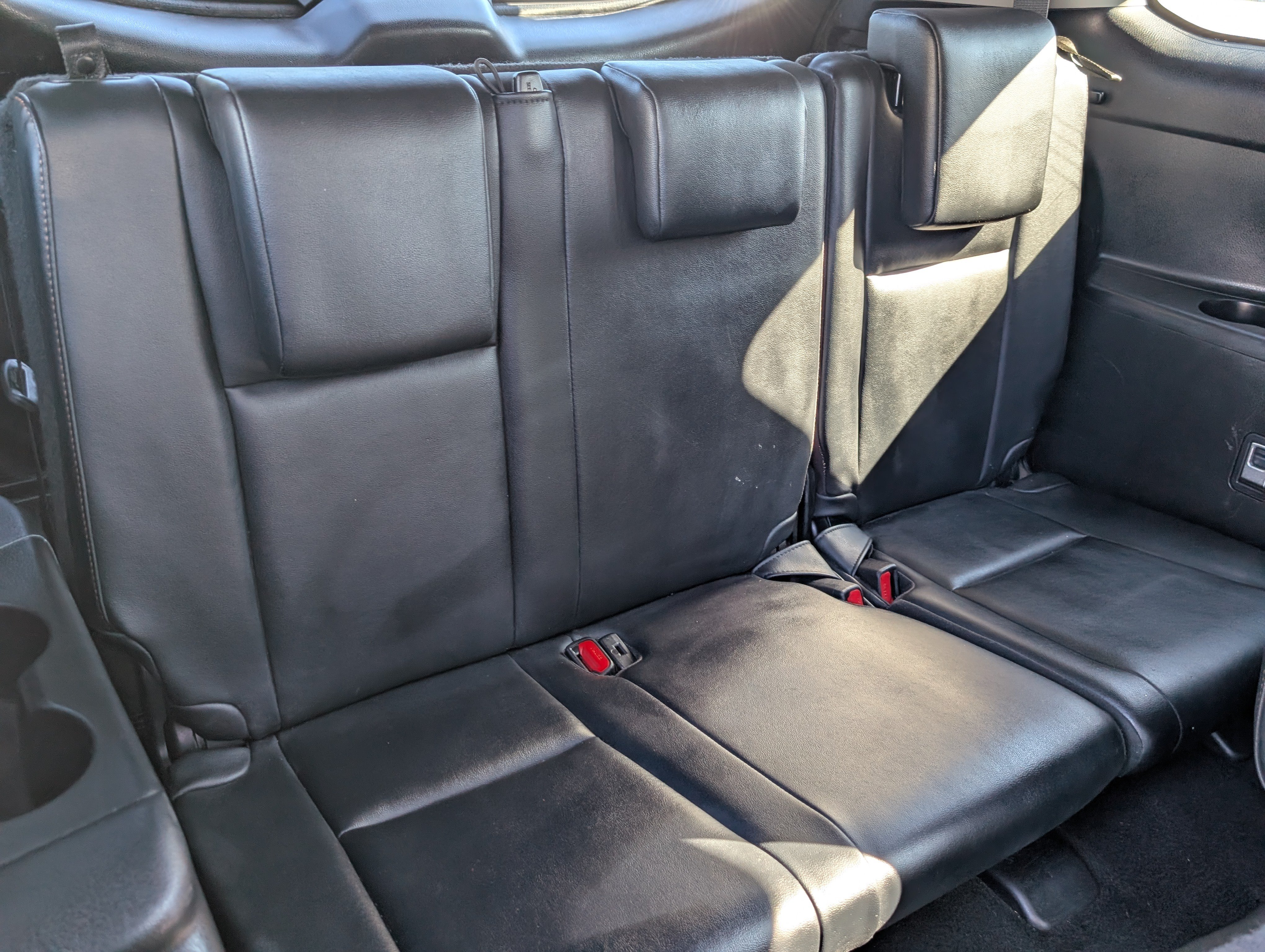 Used 2019 Toyota Highlander XLE AWD/4WD image 12