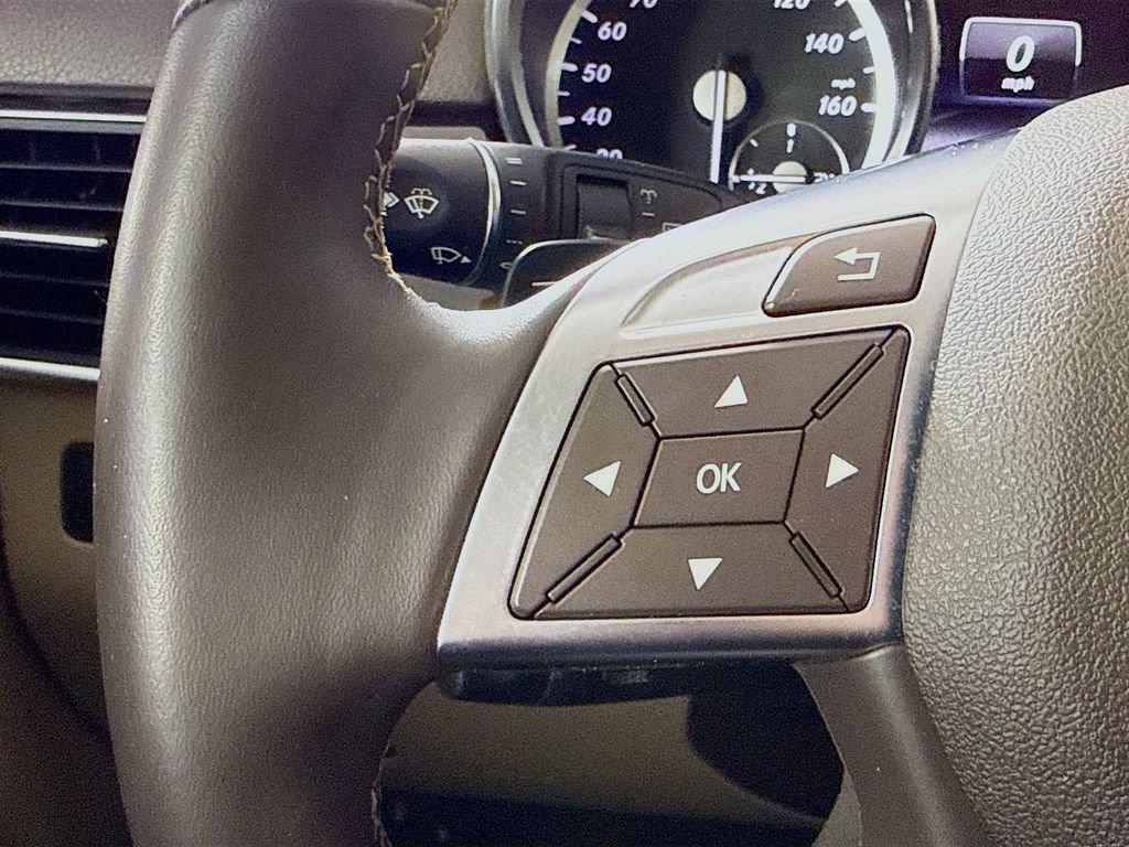 Used 2015 Mercedes-Benz ML 350 4MATIC image 11