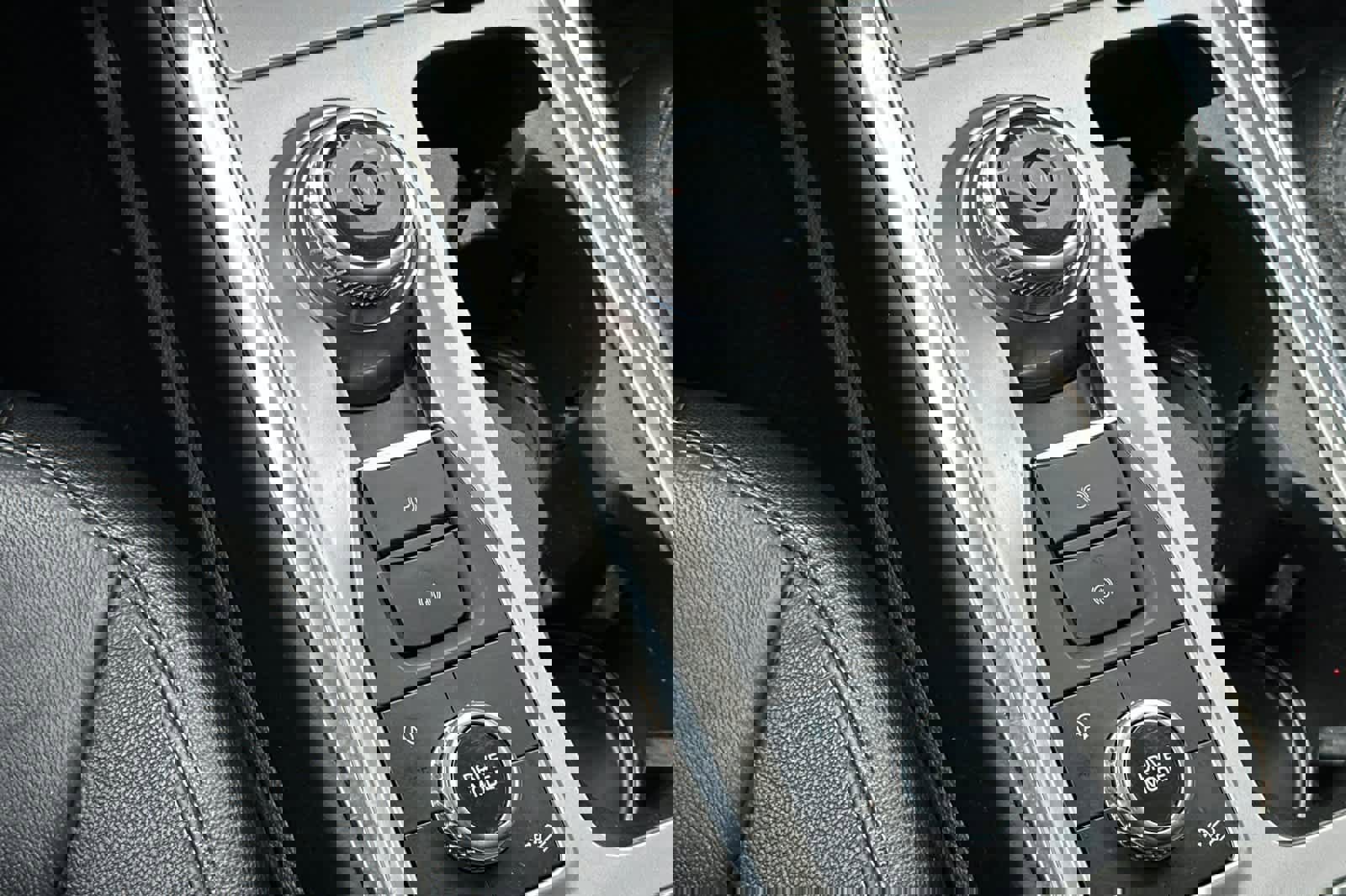 Used 2020 Ford Explorer Limited image 23