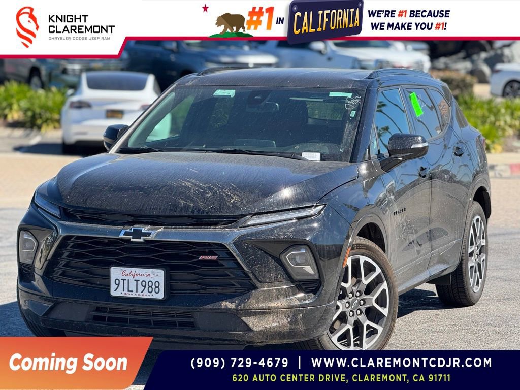 Used 2025 Chevrolet Blazer RS image 1