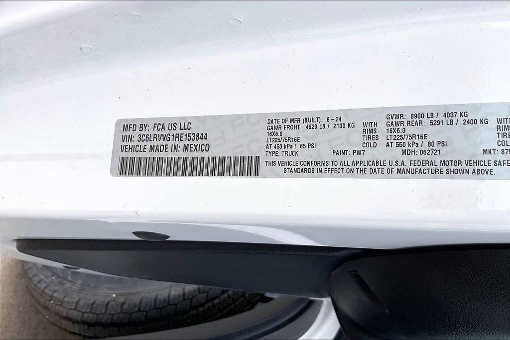 New 2024 RAM ProMaster 2500 w/ Convenience Group FWD image 9