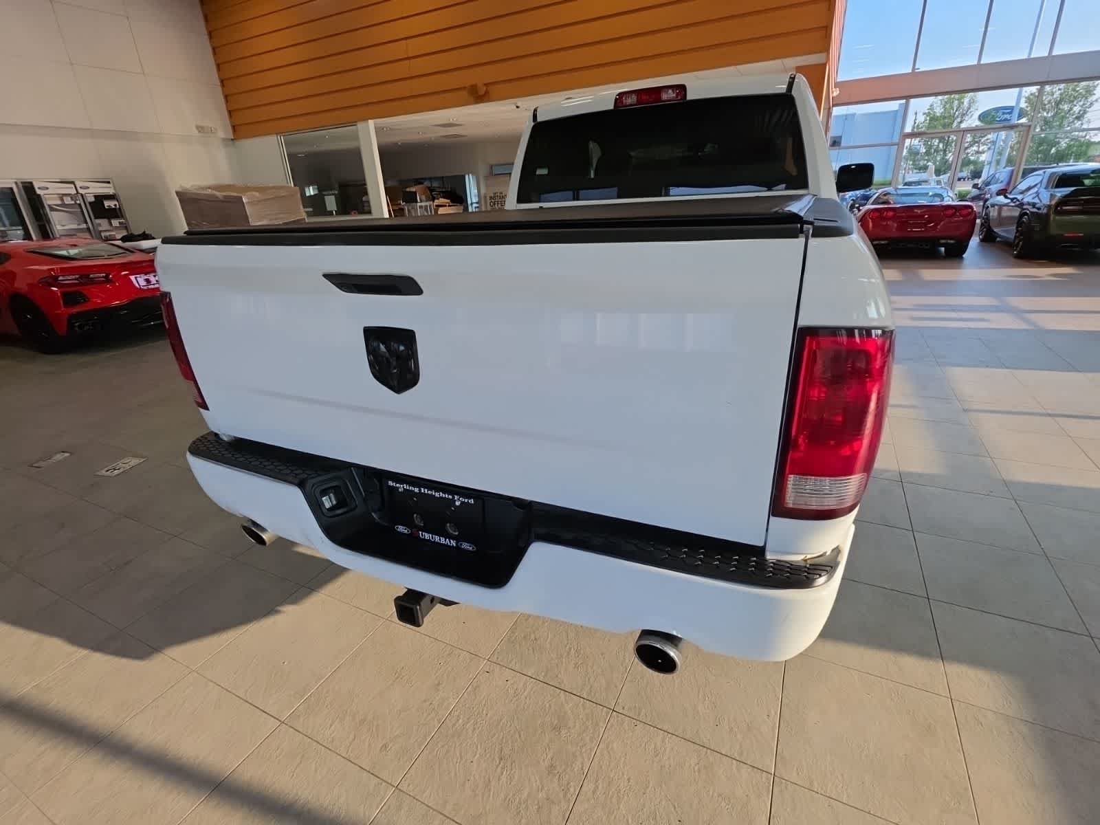 Used 2019 RAM 1500 Express w/ Express Value Package AWD/4WD image 9