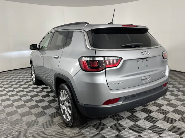 Used 2022 Jeep Compass Latitude AWD/4WD image 8