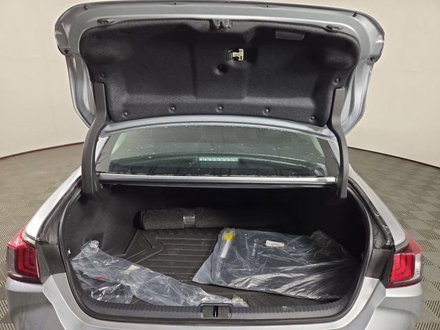 Used 2025 Lexus ES 300h F Sport image 31