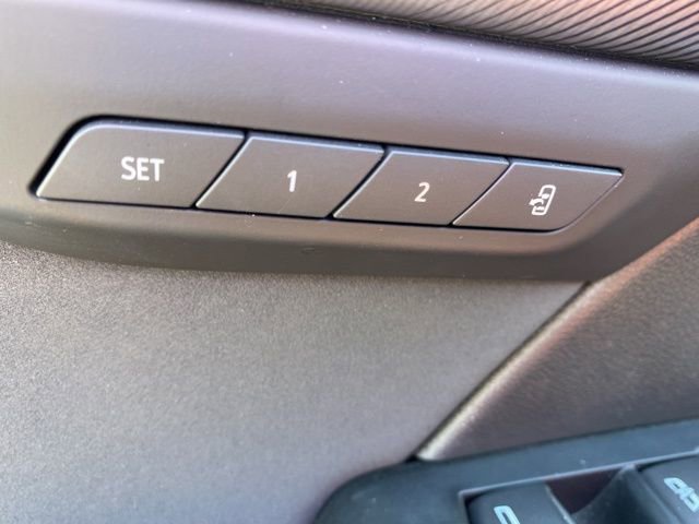 Used 2025 Buick Envision Sport Touring image 13