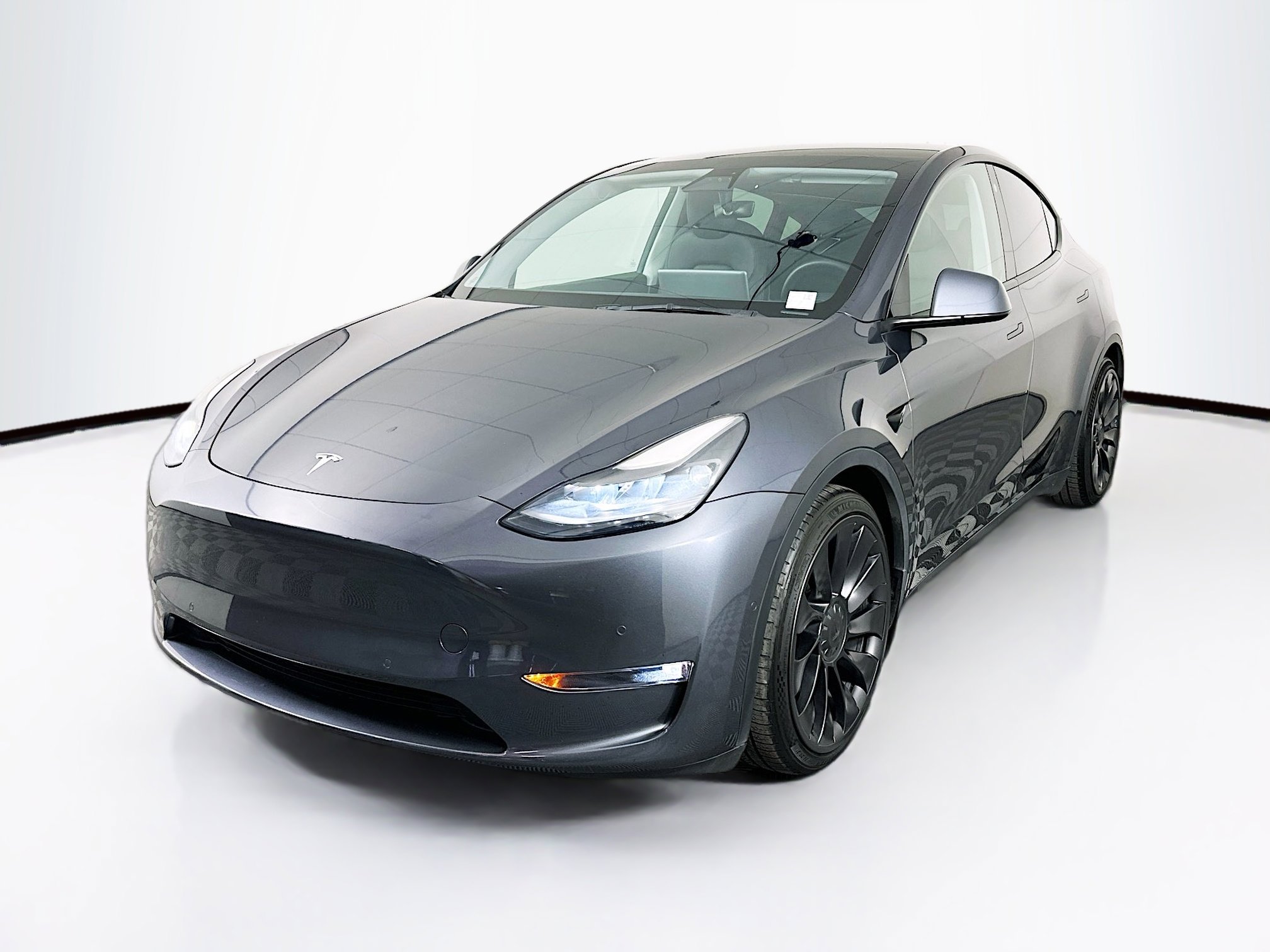 Used 2022 Tesla Model Y Performance image 3