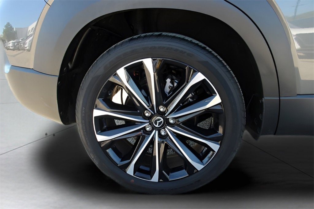 Used 2025 MAZDA CX-50 AWD 2.5 Turbo w/ Premium Pkg image 29